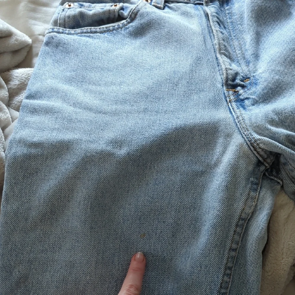 Light Blue Denim Jeans - Picture 7 of 9